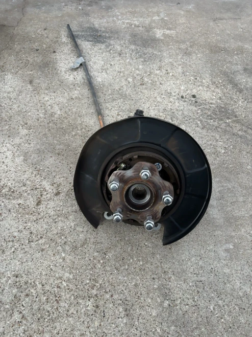2006-2010 Infiniti M35 Rear Right/Passenger RWD Used OEM Steering Knuckle Spindle