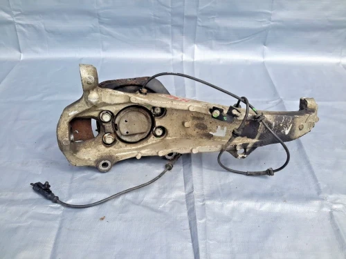 2006-2010 Infiniti M35 40015EG000 Front Left/Driver With Hub Used OEM Steering Knuckle Spindle