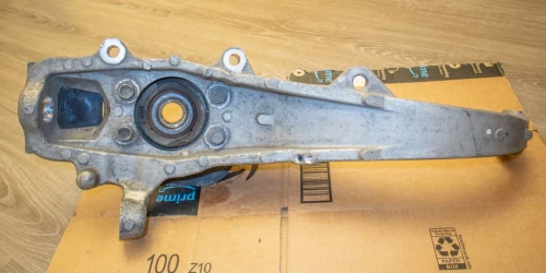Infiniti FX35 Front Right/Passenger AWD Used OEM Steering Knuckle Spindle