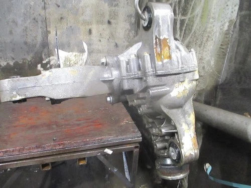 2007-2011 07 08 09 10 11 Mercedes-Benz Ml Class Front Carrier Used OEM Front Differential Carriers used OEM front