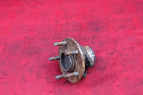 2003-2008 Jaguar S-Type Front Right/Passenger With Hub With Bearing Used OEM Steering Knuckle Spindle