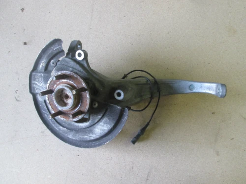 1999-2002 Jaguar S-Type Front Right/Passenger With Hub Used OEM Steering Knuckle Spindle