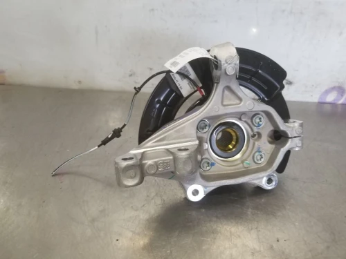Kia Sorento Front Right/Passenger FWD Used OEM Steering Knuckle Spindle