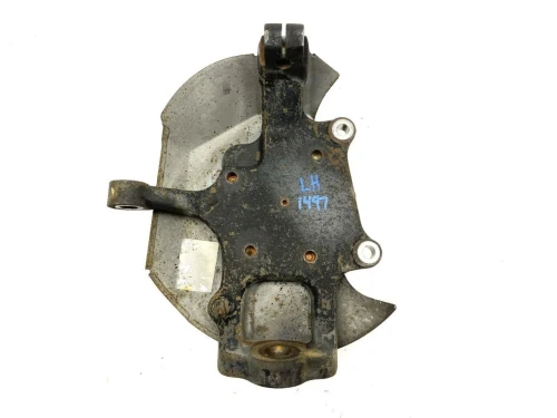 2003-2006 Kia Sorento Front Left/Driver 4X2 With Hub Used OEM Steering Knuckle Spindle