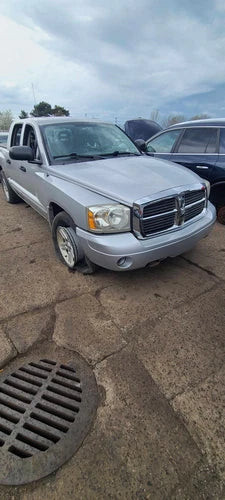 2001-2011 Dodge Dakota Front 4X4 Carrier/Differential 3.92 Ratio 4.7L Used OEM Differentials & Carriers used OEM differential