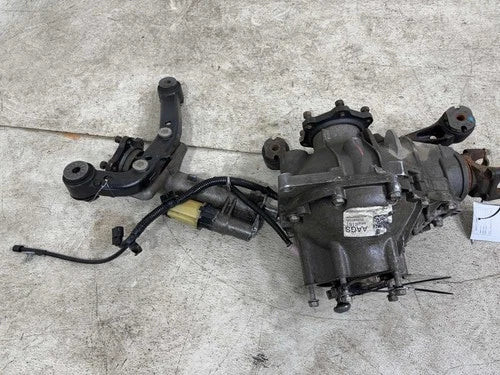2015-2020 GMC Yukon Xl 1500 Front Axle 3.23 Used OEM Differentials & Carriers used OEM differential carrier assembly