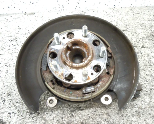 2016-2020 Kia Sorento Rear Right/Passenger FWD With Hub Used OEM Steering Knuckle Spindle