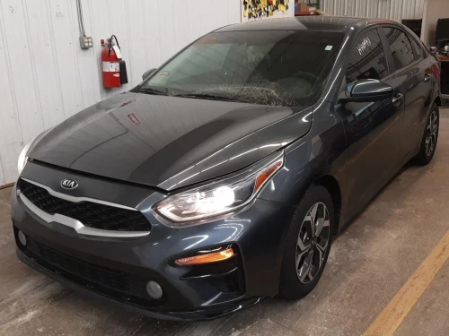 Kia Forte Front Right/Passenger With Hub Used OEM Steering Knuckle Spindle