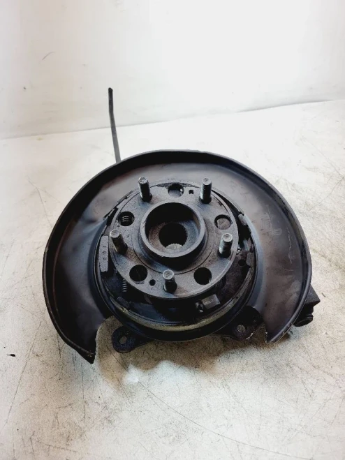 2016-2020 Kia Sorento Rear Right/Passenger AWD With Hub Used OEM Steering Knuckle Spindle