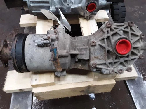 2014-2017 Infiniti QX60 Rear Used OEM Rear Differential Carriers used OEM rear differential carrier assembly