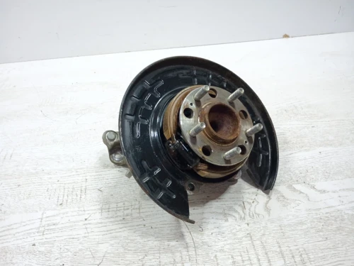 2017-2020 Kia Cadenza Rear Right/Passenger With Hub Used OEM Steering Knuckle Spindle