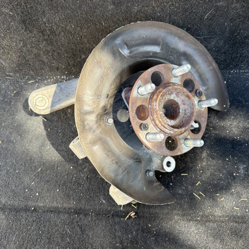 2017-2022 Kia Niro Rear Left/Driver With Hub ABS Used OEM Steering Knuckle Spindle