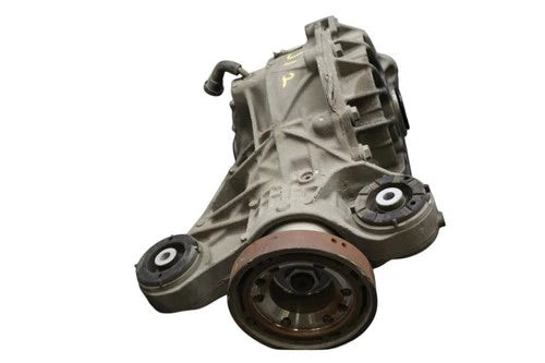 2014-2019 Maserati Ghibli Rear Differential Diff Axle Carrier 670009608 Used OEM Rear Differential Carriers used OEM rear