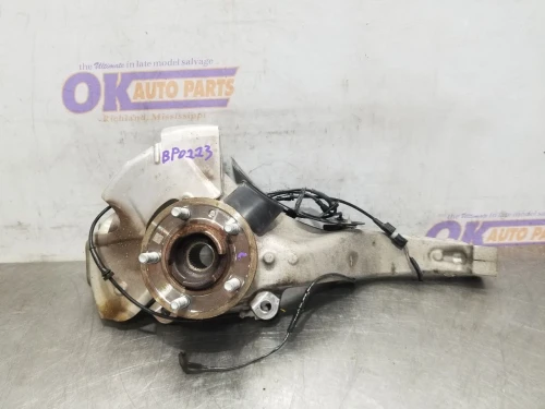 2019 Land Rover Discovery Front Left/Driver AWD Used OEM Steering Knuckle Spindle