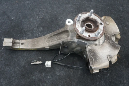 2020 Land Rover Defender LR180158 Front Left/Driver With Hub With Bearing Used OEM Steering Knuckle Spindle