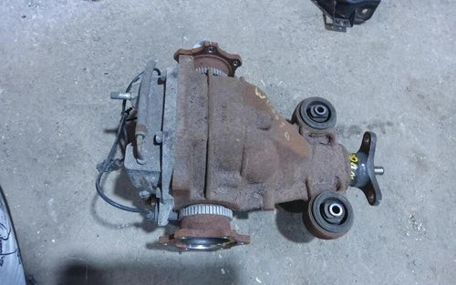 2007-2008 Infiniti G35 G37 Rear Locking AT 3.692 Used OEM Rear Differential Carriers used OEM rear differential carrier