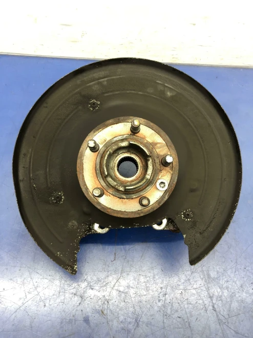 2013-2017 Land Rover Range Rover LR038551 Rear Left/Driver 4X4 Used OEM Steering Knuckle Spindle