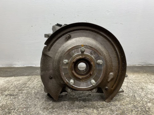 2020-2024 Land Rover Defender Rear Left/Driver AWD With Hub Used OEM Steering Knuckle Spindle