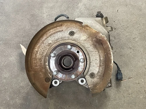 2015-2019 Land Rover Discovery Sport Rear Right/Passenger With Hub Used OEM Steering Knuckle Spindle