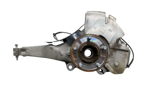 2018-2022 Land Rover Range Rover Front Right/Passenger With Hub With Bearing Used OEM Steering Knuckle Spindle