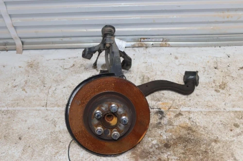 2010-2013 Land Rover Range Rover Sport Front Left/Driver 4X4 With Hub Used OEM Steering Knuckle Spindle