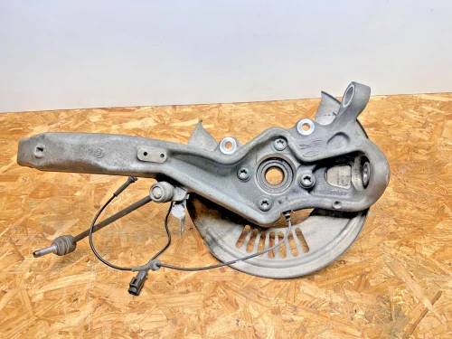 2017-2021 Land Rover Range Rover Velar Front Right/Passenger Used OEM Steering Knuckle Spindle