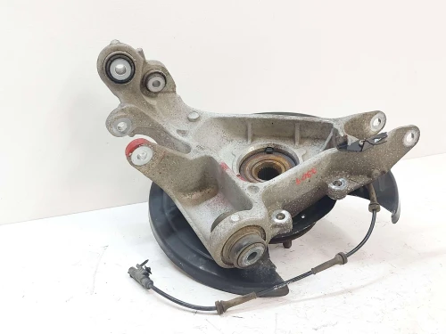 2014-2017 Land Rover Range Rover Sport LR043593 Rear Right/Passenger With Hub Used OEM Steering Knuckle Spindle