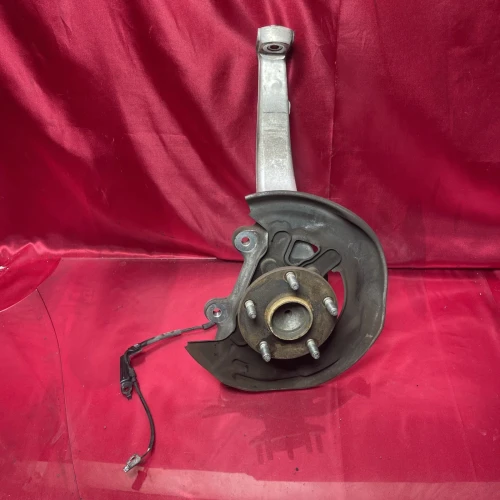 2006-2013 Lexus IS250 Front Right/Passenger RWD With Hub With Bearing Used OEM Steering Knuckle Spindle