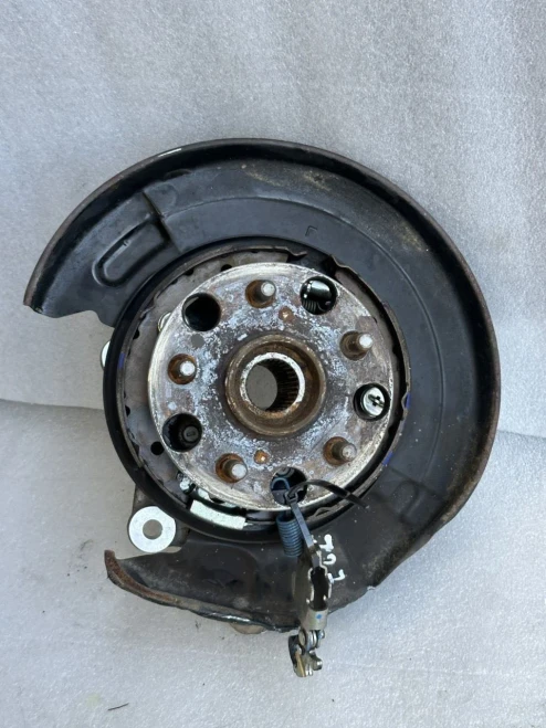 2013-2019 Lexus RC350 Rear Left/Driver With Hub Used OEM Steering Knuckle Spindle