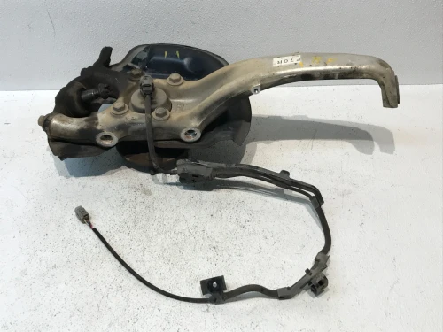 2001-2006 Lexus LS430 Front Right/Passenger RWD With Hub With Bearing Used OEM Steering Knuckle Spindle