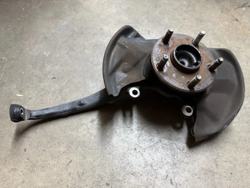 2001-2005 Lexus IS300 Front Right/Passenger With Hub Used OEM Steering Knuckle Spindle