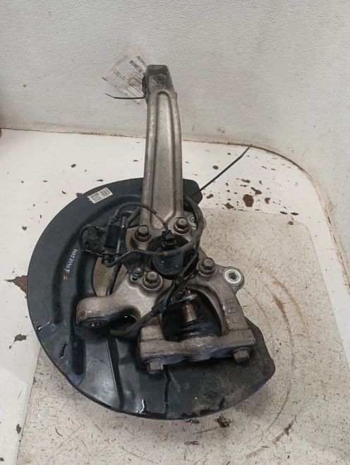 2015-2020 Lexus RC F 4153884 Front Right/Passenger Used OEM Steering Knuckle Spindle