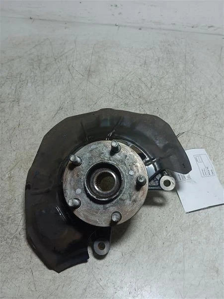 2004-2006 Lexus ES330 Front Right/Passenger Used OEM Steering Knuckle Spindle
