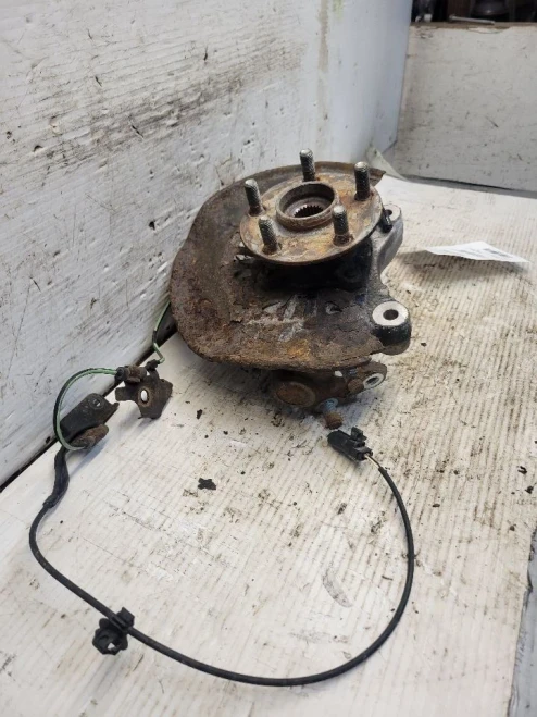 2011-2017 Lexus CT200h 1678952 Front Right/Passenger Used OEM Steering Knuckle Spindle