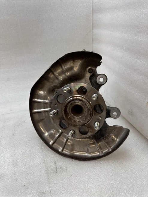 2013-2018 Lexus ES350 Rear Right/Passenger Used OEM Steering Knuckle Spindle