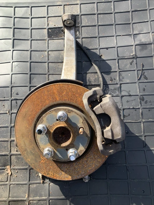 2006 Lexus GS350 Front Left/Driver RWD Used OEM Steering Knuckle Spindle