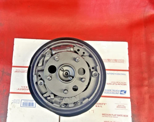 1997-2004 Lexus ES300 Rear Left/Driver Used OEM Steering Knuckle Spindle