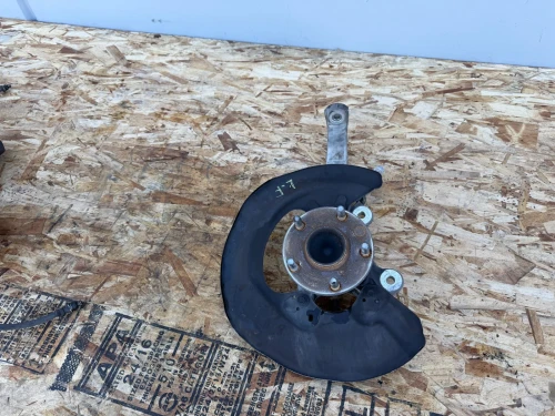 2015-2024 Lexus RC350 Front Left/Driver RWD With Hub Used OEM Steering Knuckle Spindle