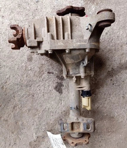 1999-2007 GMC Sierra 1500 Front Axle 4.10 Ratio Used OEM Front Differential Carriers used OEM front differential carrier