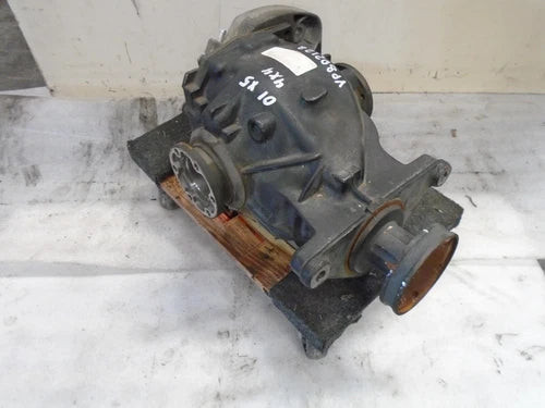 2000-2003 BMW X5 4.4L Rear VP802128 Used OEM Rear Differential Carriers used OEM rear differential carrier assembly