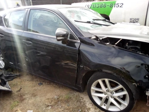 2011-2017 Lexus CT200h 31182751 Front Right/Passenger Used OEM Steering Knuckle Spindle