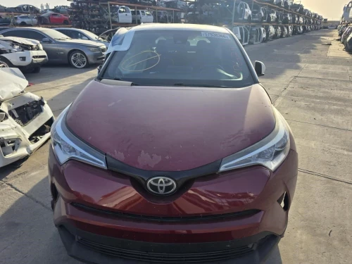 2019-2023 Lexus UX250h 33233420 Front Left/Driver Used OEM Steering Knuckle Spindle