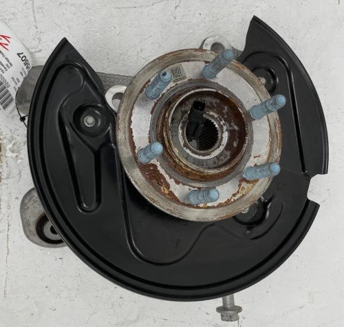 2018-2024 Lincoln Navigator Rear Left/Driver 4WD With Hub With Bearing Used OEM Steering Knuckle Spindle