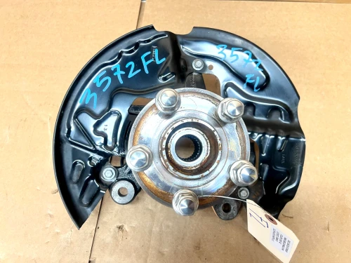 2020-2025 Lincoln Corsair Front Left/Driver FWD With Hub Used OEM Steering Knuckle Spindle