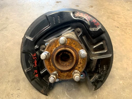 2014-2020 Lincoln MKZ Rear Right/Passenger FWD With Hub Used OEM Steering Knuckle Spindle