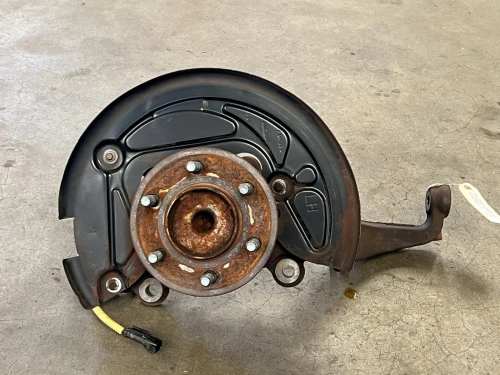 2010-2017 Lincoln Navigator Front Left/Driver RWD Used OEM Steering Knuckle Spindle