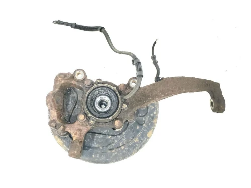 2016-2017 Lincoln Navigator Front Left/Driver 4WD Used OEM Steering Knuckle Spindle