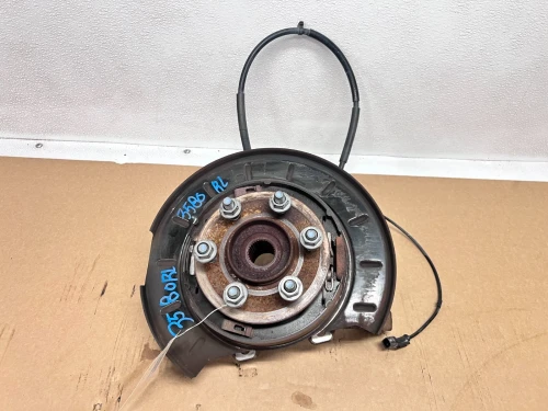 2016-2017 Lincoln Navigator Rear Left/Driver AWD With Hub Used OEM Steering Knuckle Spindle