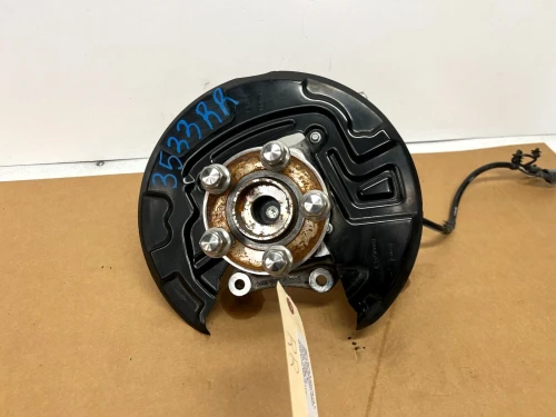 2019-2023 Lincoln Nautilus Rear Right/Passenger FWD With Hub Used OEM Steering Knuckle Spindle