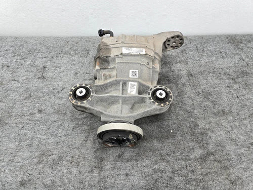 CHRYSLER 300 S 15-23 5.7L OEM RATIO 2.62 REAR GEAR AXLE CARRIER DIFFERENTAIL 59K used OEM differential carrier assembly